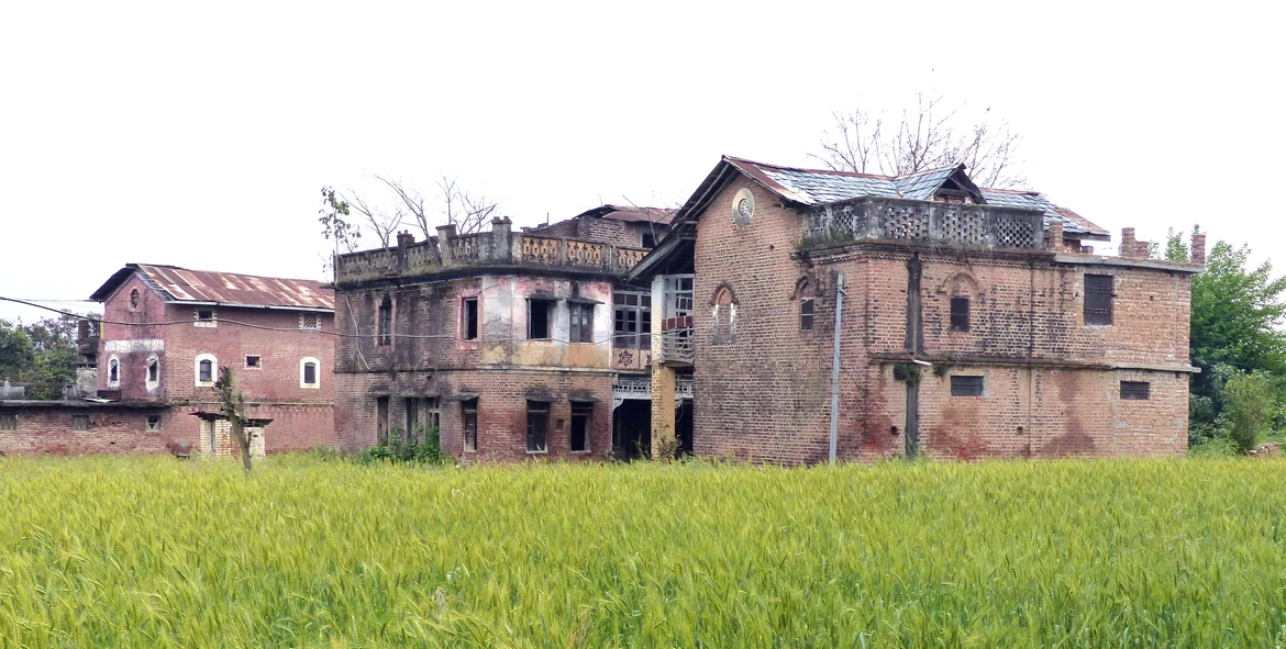Houses in Pragpur