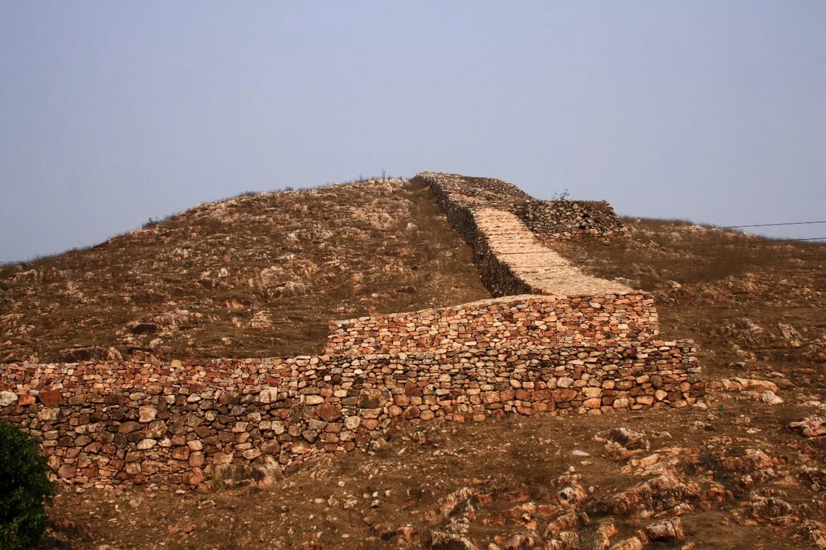 ‘Cyclopean wall’, i.e. Outer wall, Rajgriha