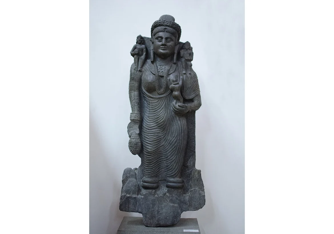 Hariti, from Skarah Dheri, 2nd century AD. Grey schist; 132(h) x 54(w) cm