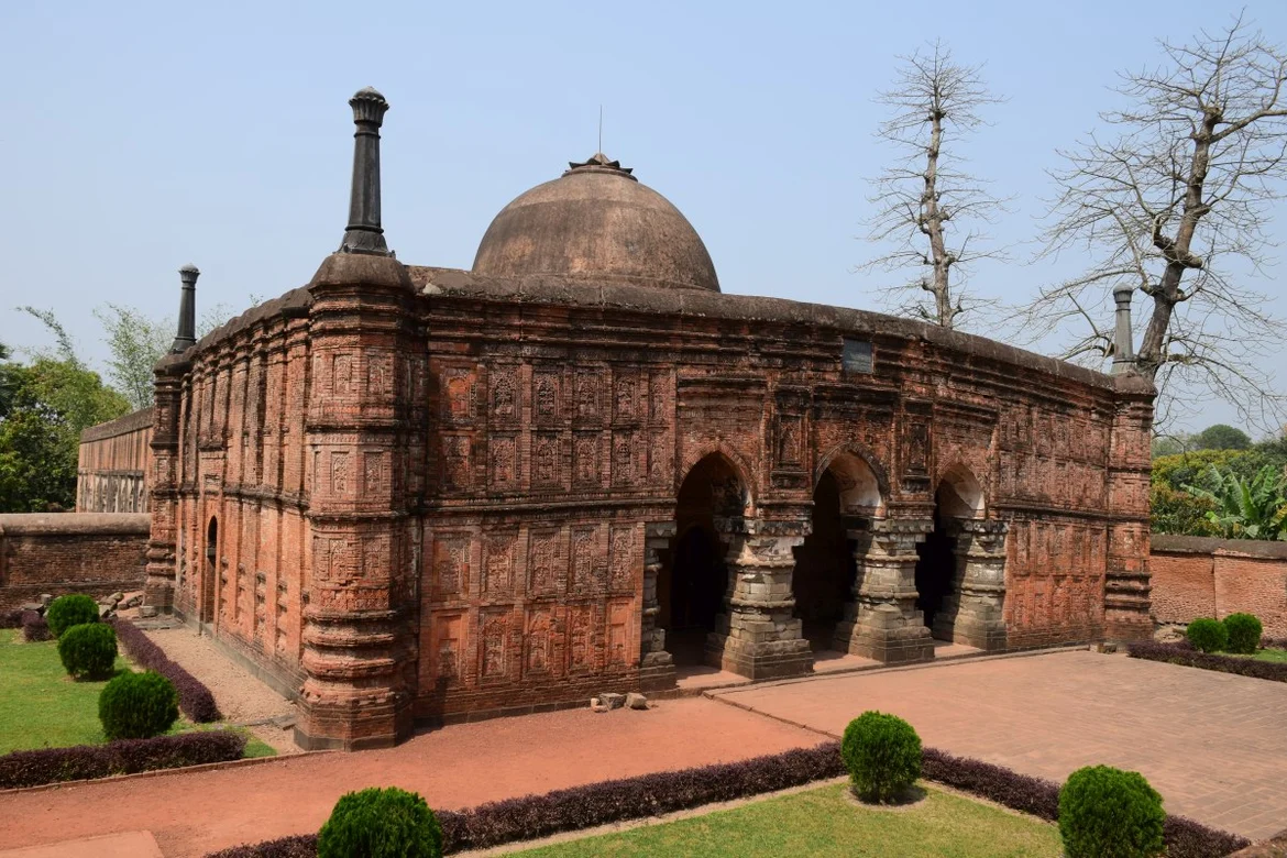 Qudam Rasool mosque