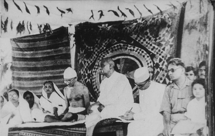 Gandhi and Sardar Patel at Bardoli Satyagraha