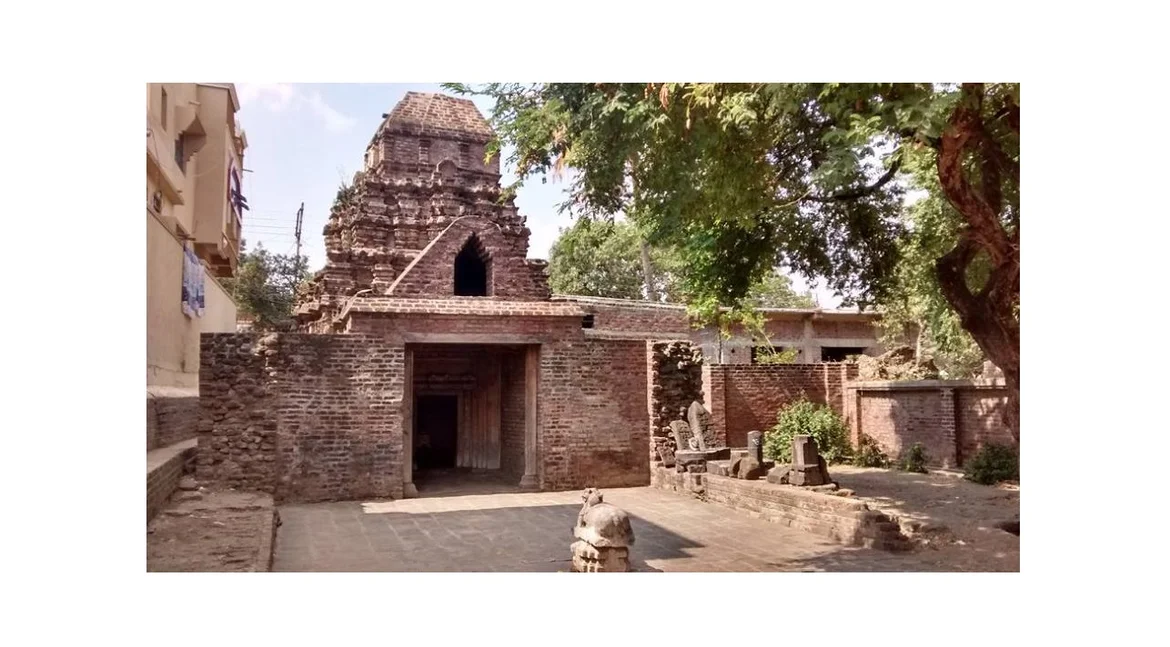 Uttareshwara Temple, Ter