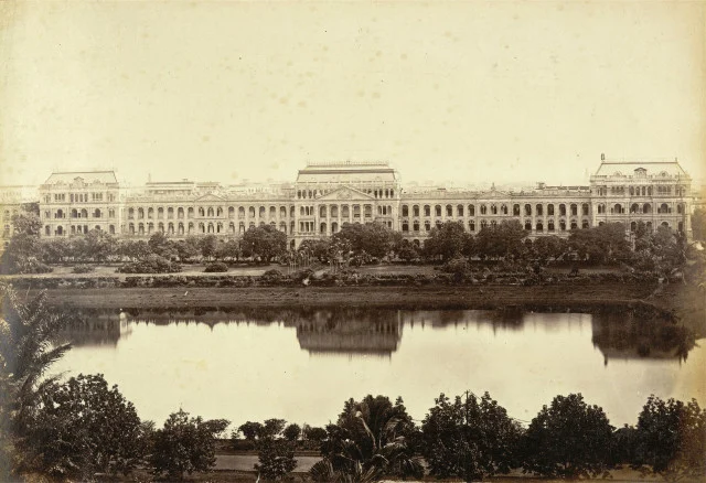 Writers’ Building, Tank Square