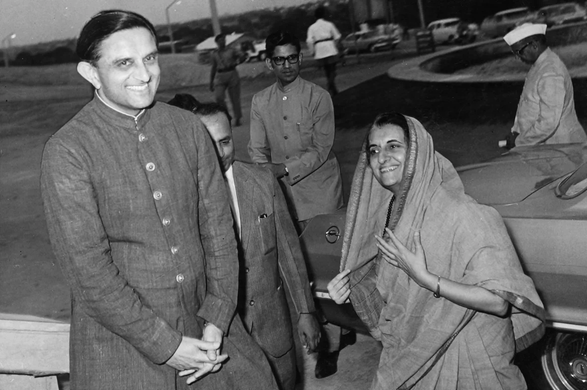 Vikram Sarabhai and Prime Minister Indira Gandhi during the latter’s visit to the Experimental Satellite Communication Earth Station (ESCES) in Ahmedabad