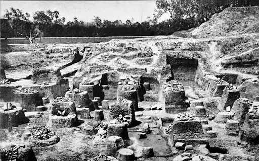 Ruins of pillared hall at Kumrahar site at Pataliputra 
