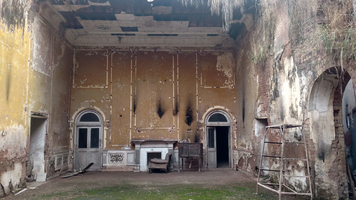 The palace in ruins