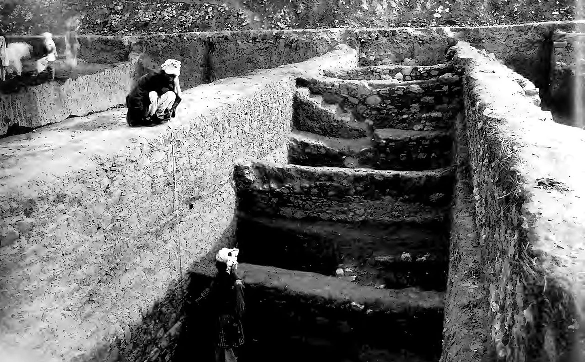 Excavations at Sirkap