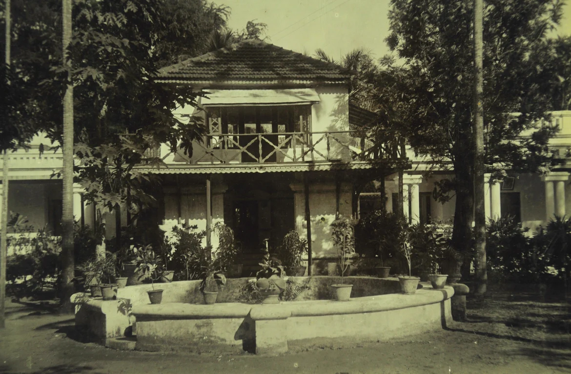 Golden Grove, Uthukuli Palace