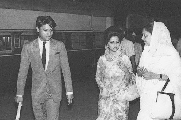 Vijayaraje’s son Madhavrao Scindia