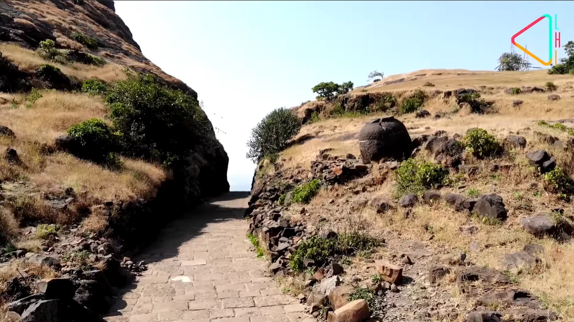 Naneghat Pass