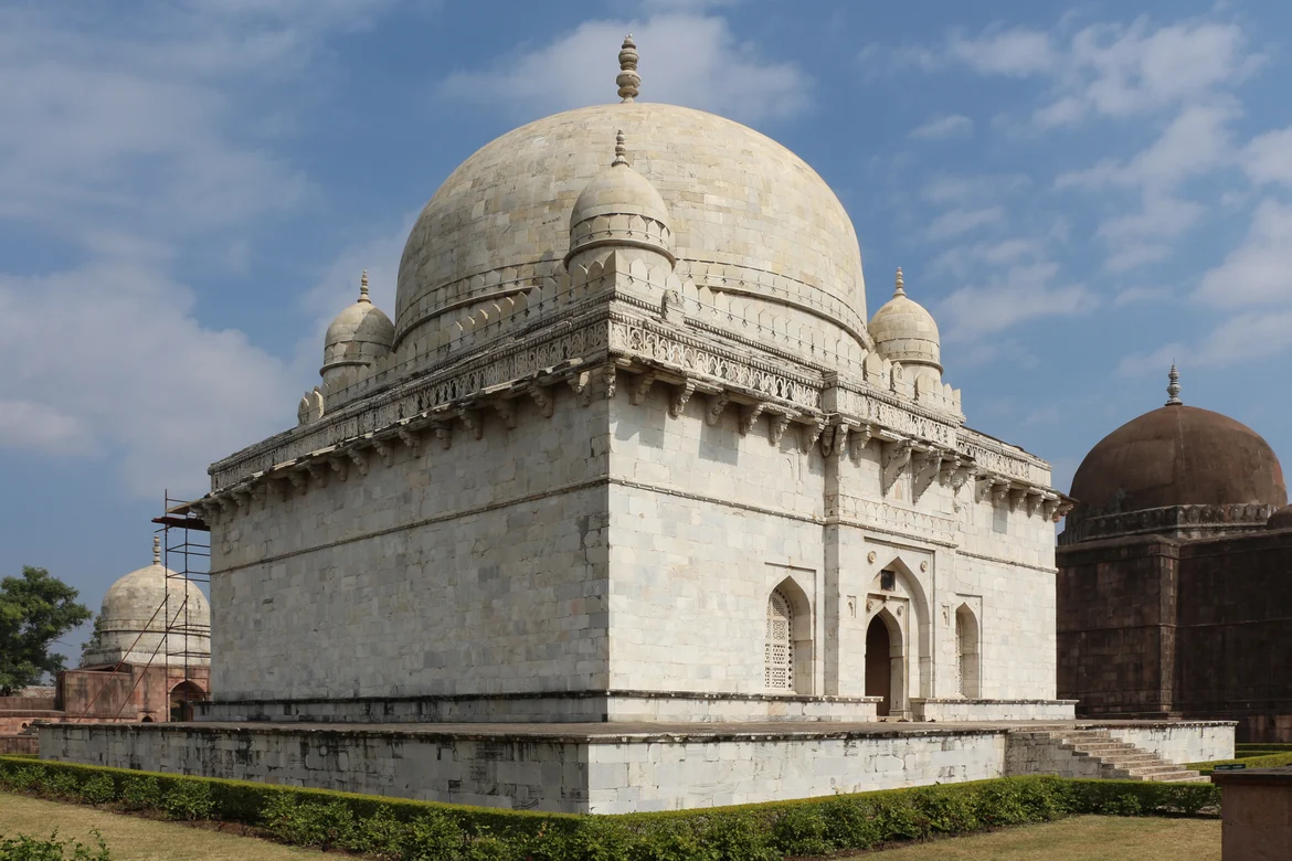 Hoshang’s Tomb