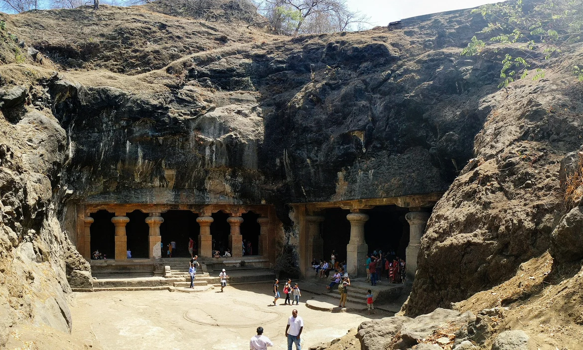 Entrance to Cave 1