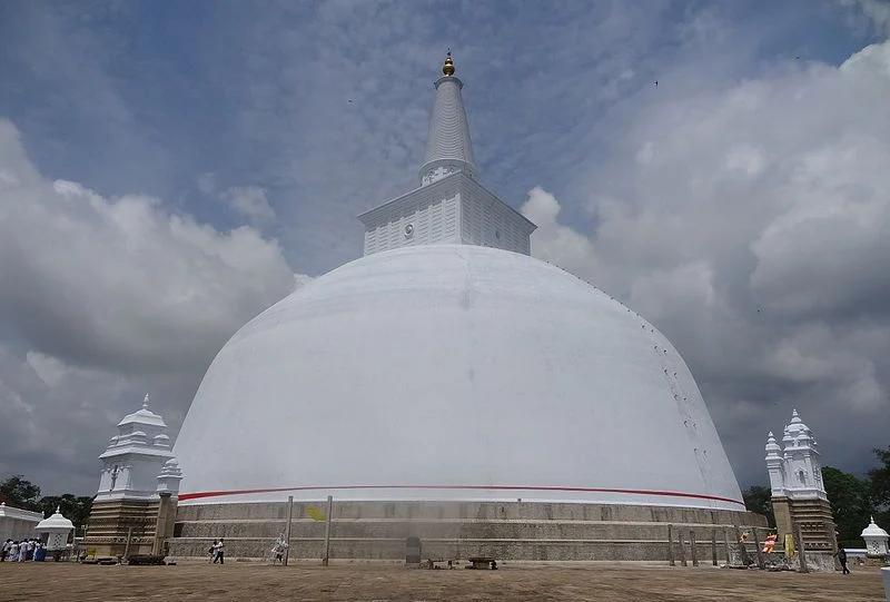 The Ruwanwelisaya Maha Stupa