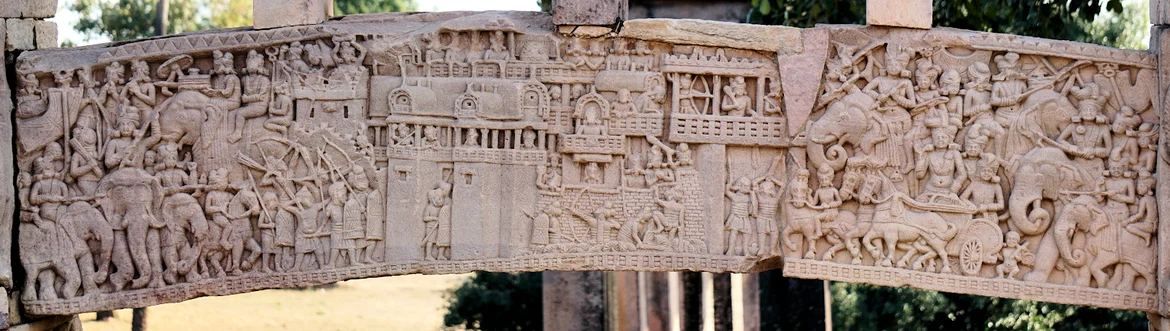 War over the relics of the Buddha, Sanchi torana, Sanchi