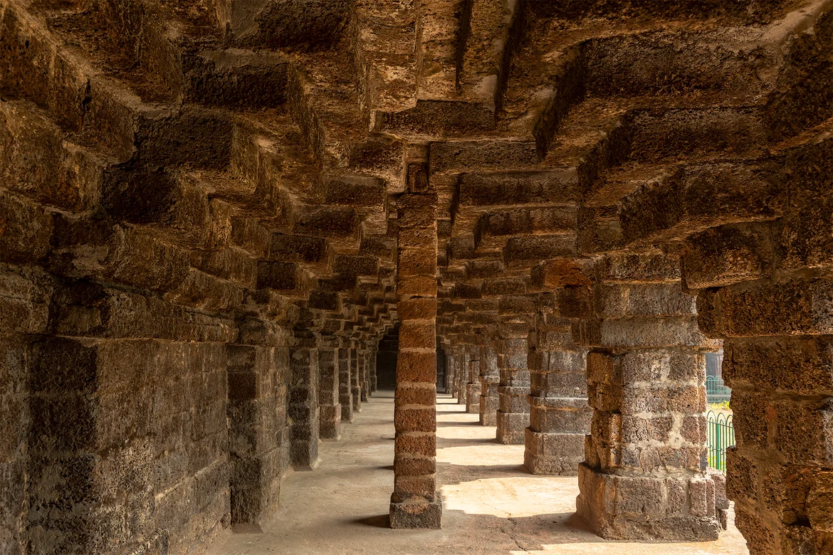 Kurumbera Fort’s laterite enclosures