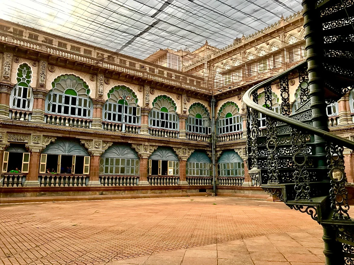 Wrestling courtyard
