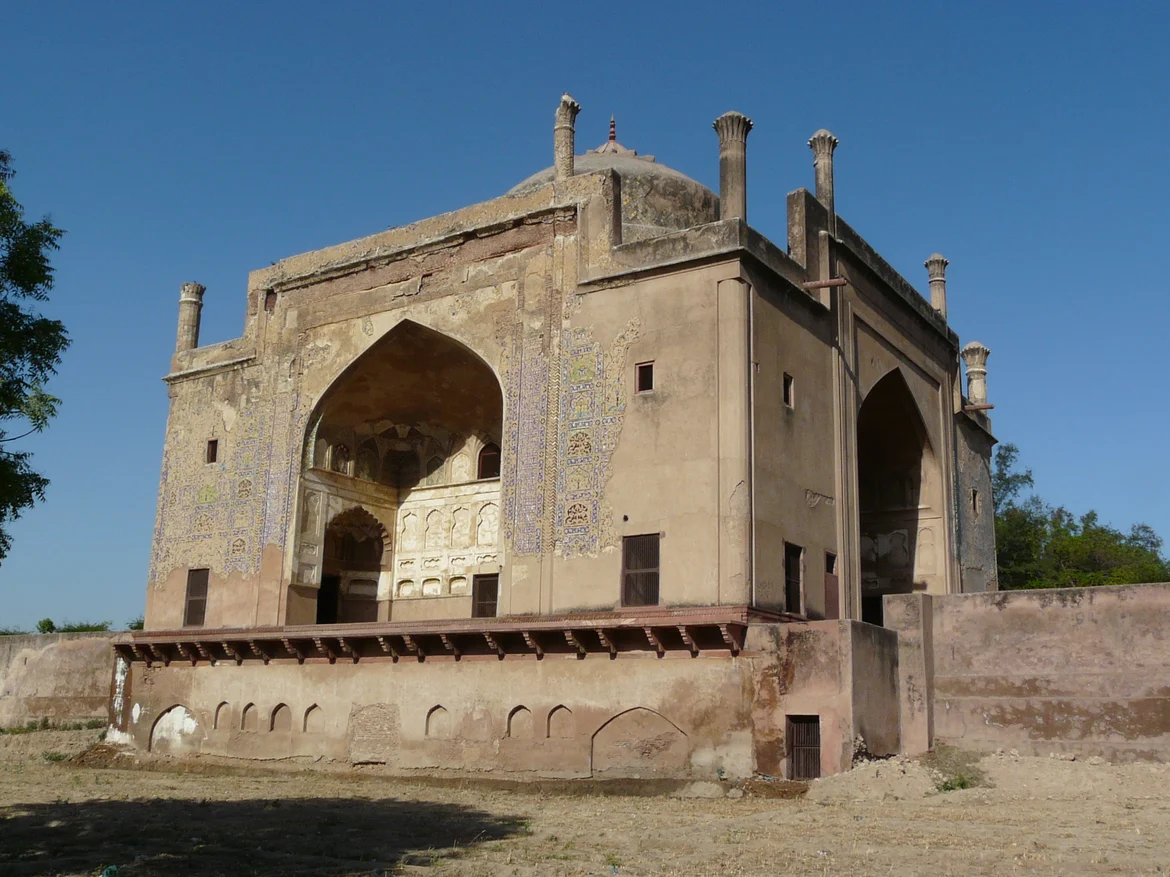 Chini ka Rauza