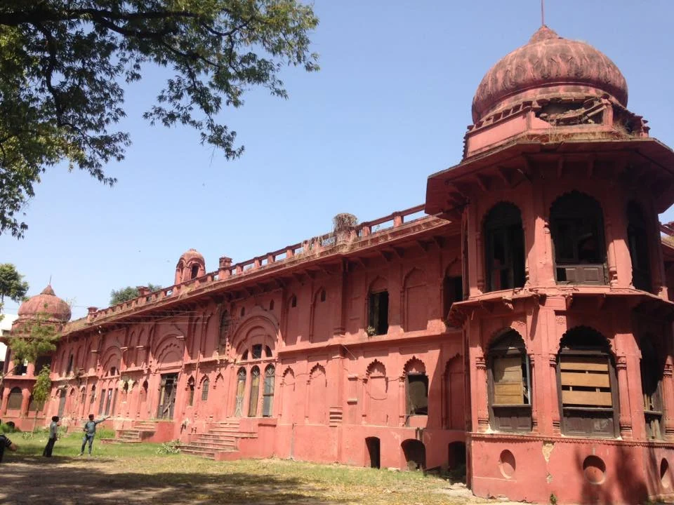 Lal Baradari today