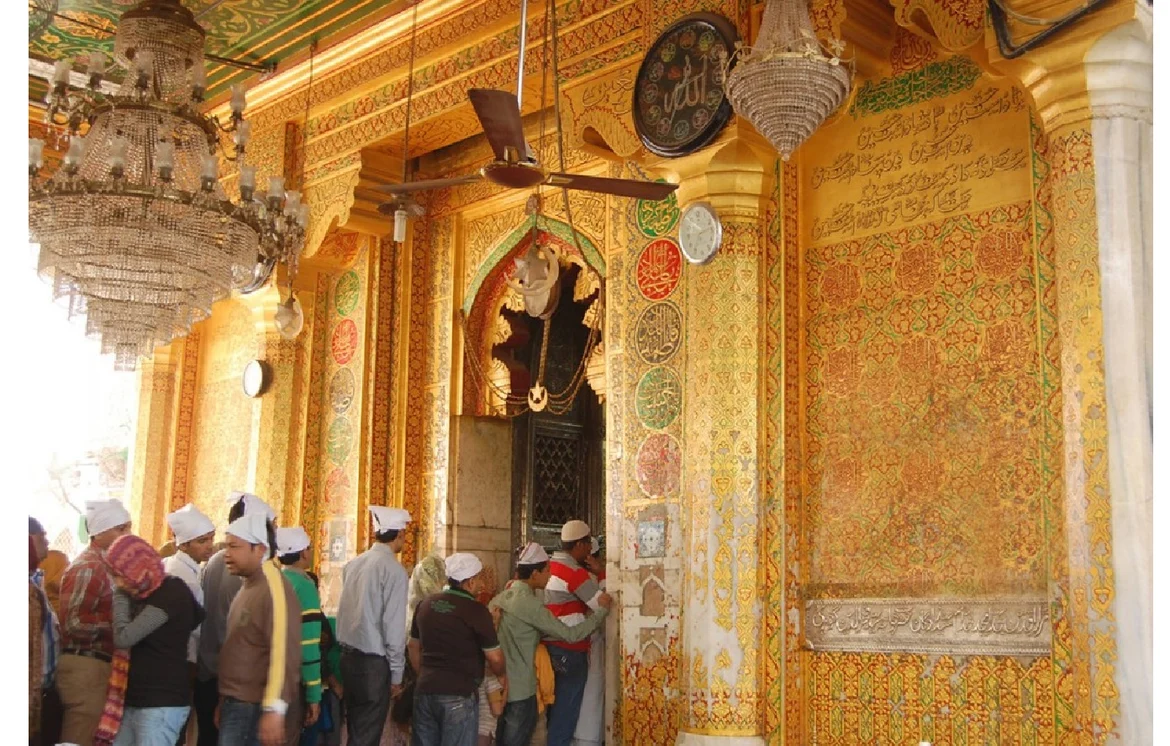 Inside Ajmer Sharif