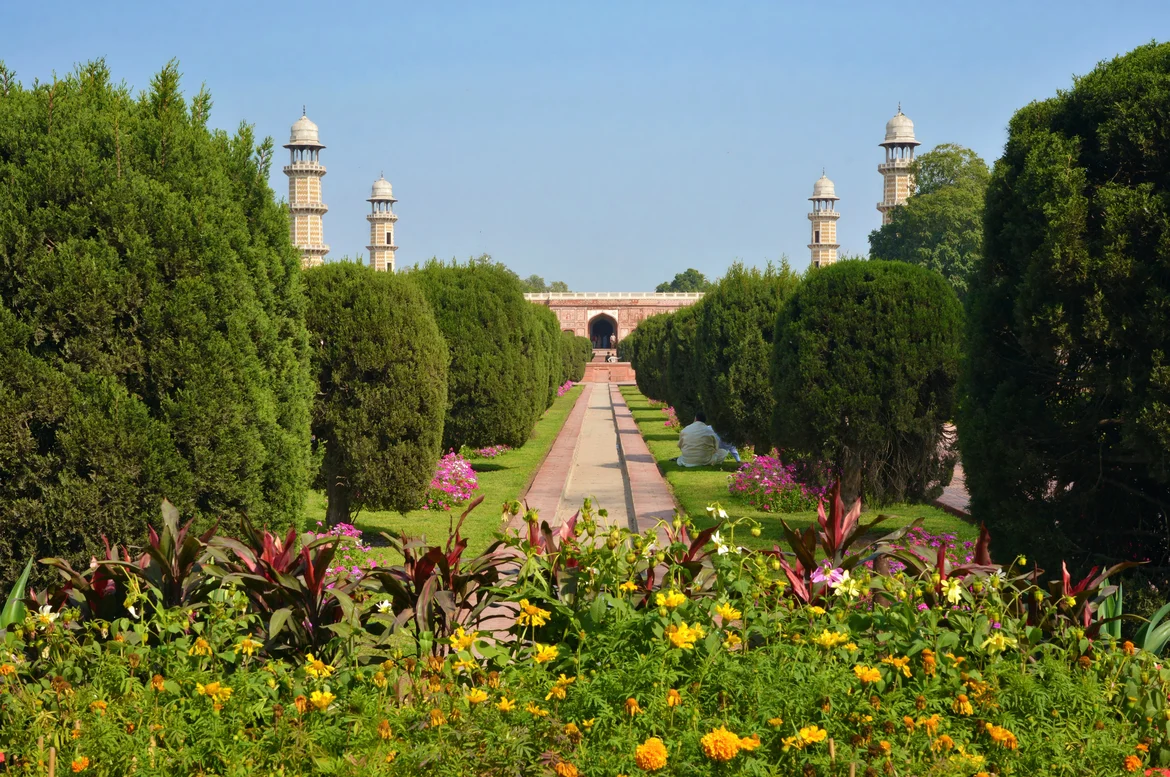 The garden at the mausoleum