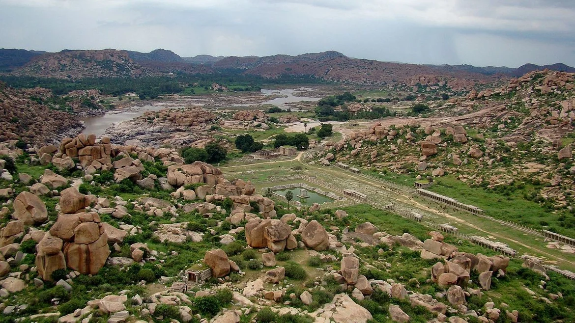 Boulder strewn landscape of Hampi
