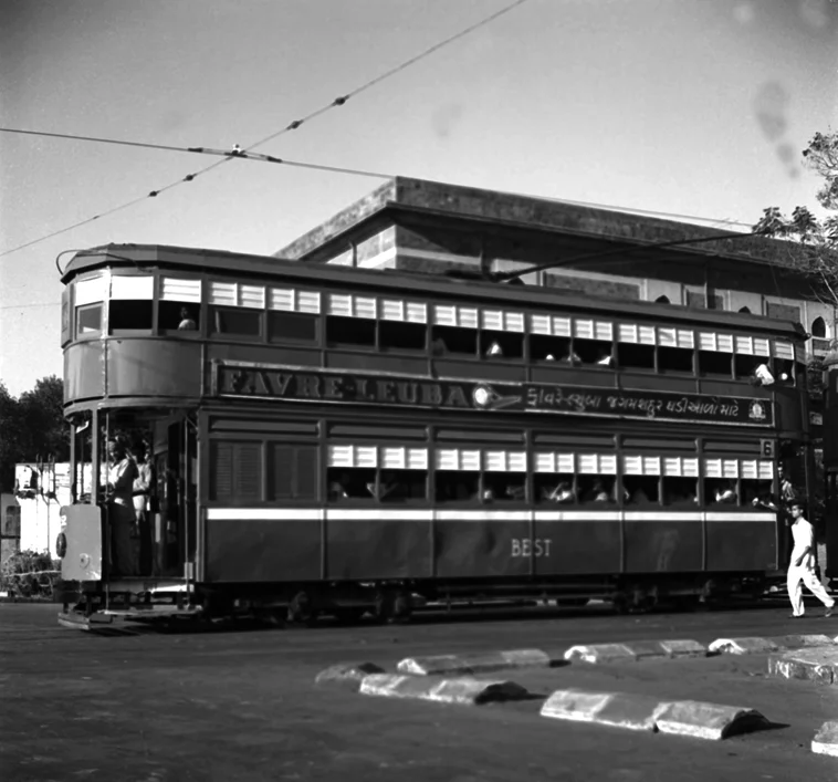 Bombay Tram, 1952
