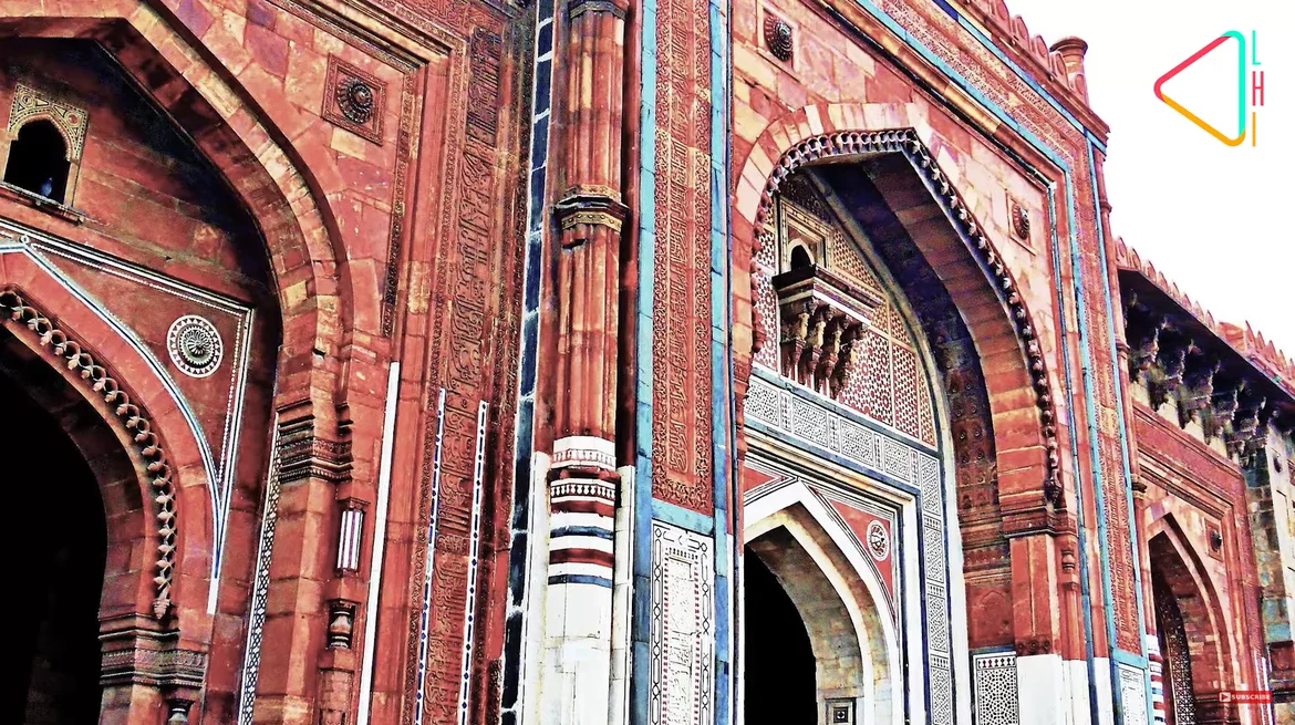 Qila-i-Kuhna mosque in the Purana Qila