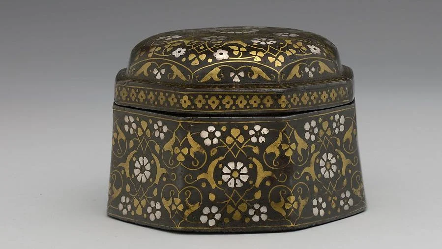 Bidriware with floral motifs