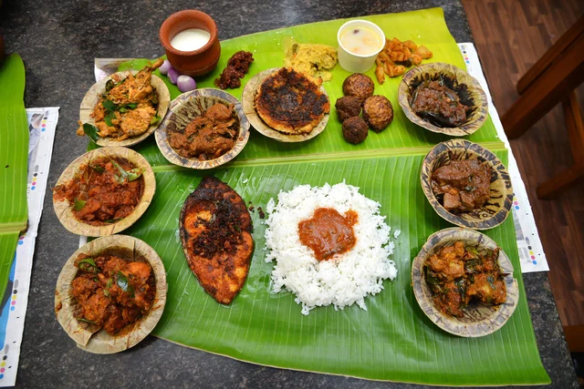 அன்லிமிடெட் சாப்பாடு, 8 வகையான கறிக் குழம்புகள் - காரசார அசைவ உணவு விரும்பிகள் மிஸ் செய்யக் கூடாத உணவகம்!