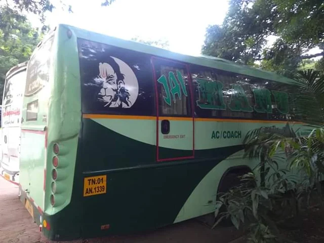 அரசுப் பேருந்துகளில் மதரீதியான ஸ்டிக்கர்கள் : பா.ஜ.க கொள்கையை அ.தி.மு.க அரசு தூக்கிப் பிடிப்பதாக சர்ச்சை!