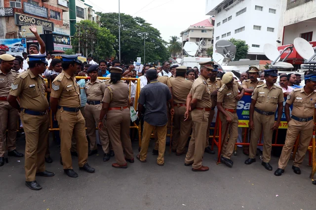 Live: DMK President Kalaignar Muthuvel Karunanidhi dies, aged 94