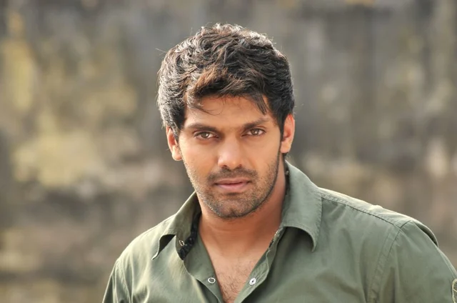 മോഹന്ലാല്-സൂര്യ ചിത്രത്തില് ബോമന് ഇറാനി, സമുദ്രക്കനിയോടൊപ്പം ആര്യയും?; എത്തുന്നത് വില്ലനായി?