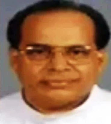 ഫാദര് ജയിംസ് എര്ത്തയില്