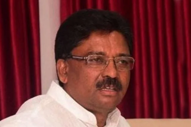 കര്ണാടകത്തില് മതേതര ഐക്യത്തില് അടിതെറ്റി ബിജെപി; മാണ്ഡ്യയും ബെല്ലാരിയും പിടിച്ചടക്കിയത് രണ്ടര ലക്ഷത്തിന്