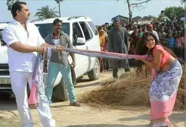 പൊളിഞ്ഞടുങ്ങിയ പത്ത് വ്യാജവാര്ത്തകള്