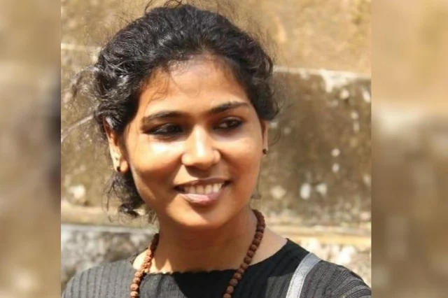 ആ ഫോട്ടോ എൻ്റെ ആവിഷ്കാര സ്വാതന്ത്ര്യമായിരുന്നു: വിവാദങ്ങളില് രഹന ഫാത്തിമ മറുപടി പറയുന്നു
