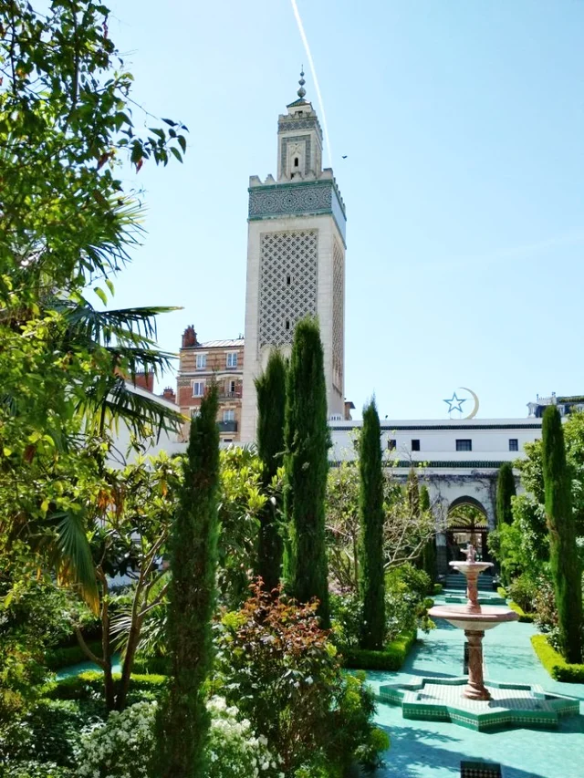 تصویر قومی آواز