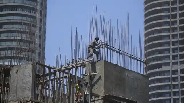 ठोस कानून बनने के बाद घर खरीदने वाले लोगों को राहत मिलेगी 