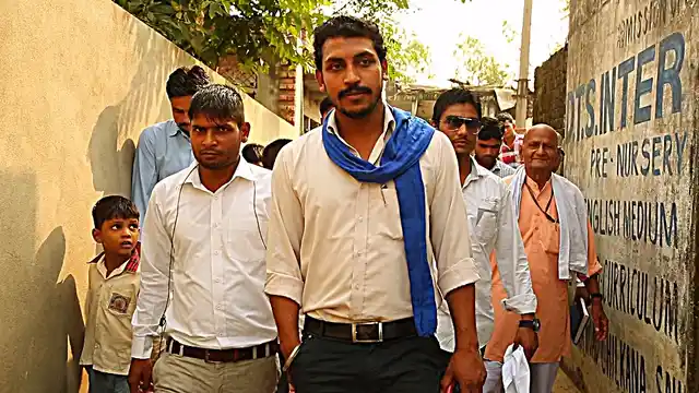 मीडिया में दलितों के सम्मान के लिए लड़ने वाले चंद्रशेखर को खलनायक की तरह पेश किया गया