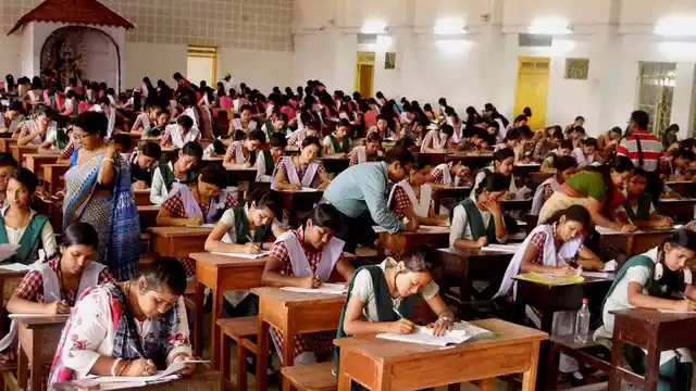 सवाल बच्चों के फेल- पास का कम है,बड़ा सवाल यह कि फेल पास से हम क्या सीख रहे हैं
