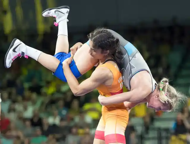 विनेश फोगाट ने गोल्ड मेडल जीता