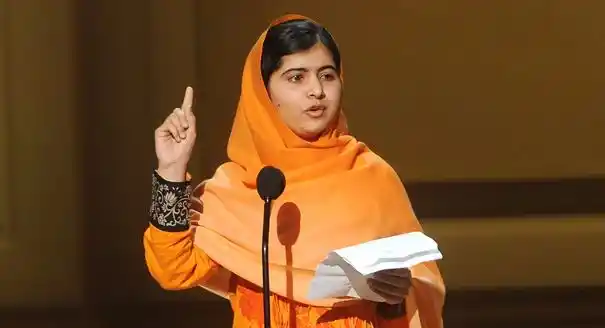 मलाला युसुफजई को बच्चों के अधिकारों के लिए लड़ने वाली एक्टिविस्ट के रूप में जाना जाता है.