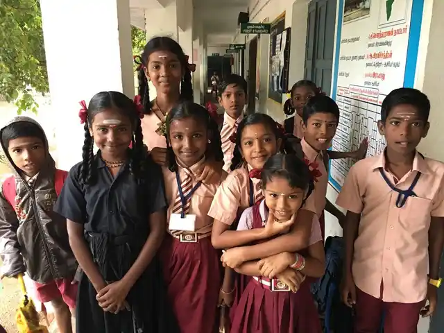 इस स्कूल को बेस्ट स्कूल से नवाजा गया है.