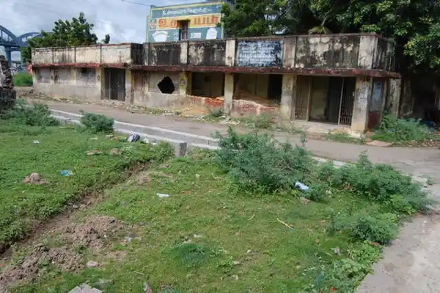 2004 में 80 बच्चों की मौत इसी स्कूल में हुई थी.