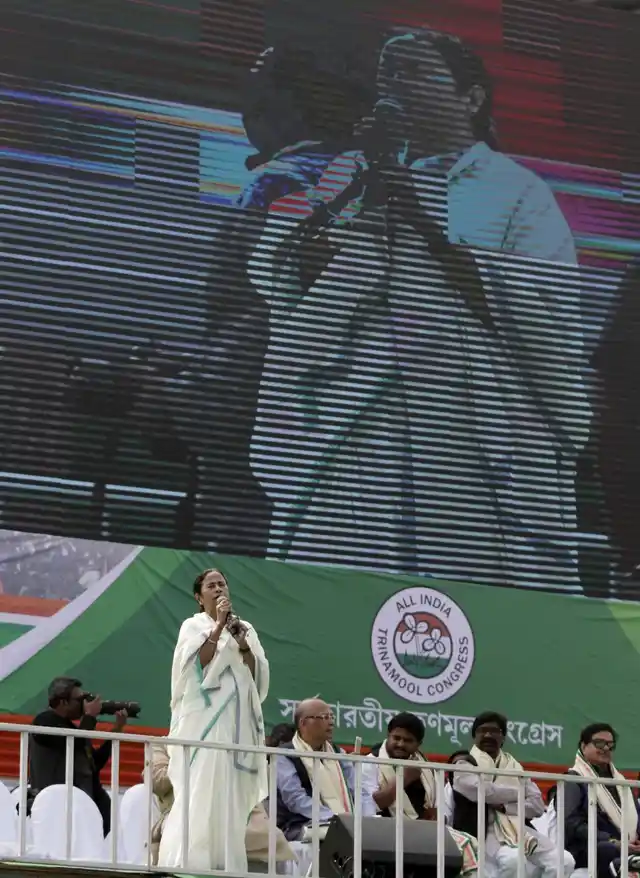 19 जनवरी को कोलकाता के ब्रिगेड मैदान में तृणमूल कांग्रेस की ओर से बीजेपी सरकार के खिलाफ एक रैली का आयोजन किया गया. इस रैली में 22 पार्टियों ने हिस्सा लिया था. 