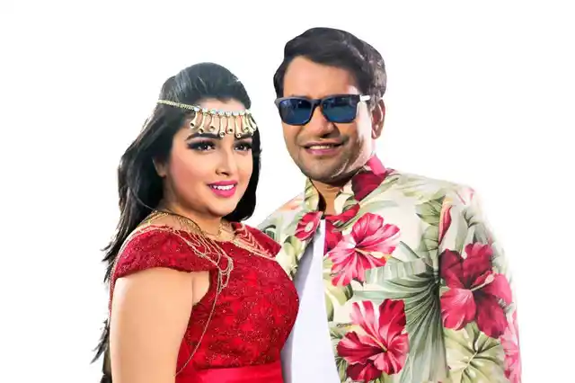 फिल्म में जुबली स्टार दिनेशलाल यादव निरहुआ और यू-ट्यूब क्वीन आम्रपाली दुबे लीड रोल में हैं.