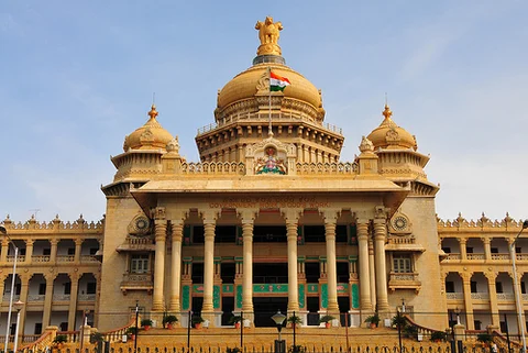 ಮೇಲ್ಮನೆಗೆ ನಾಮನಿರ್ದೇಶನ ಕಸರತ್ತು: ಸಾಹಿತಿಗಳನ್ನು ಹೊರಗಿಟ್ಟು ರಾಜಕಾರಣಿಗಳಿಗೆ ಅವಕಾಶ?