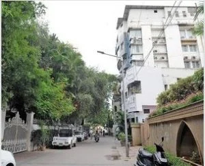 ಬೆಂಗಳೂರು ಎಂಜಿ ರಸ್ತೆ ಬಳಿಯ ಹ್ಯಾರಿಸ್ ನಿವಾಸ