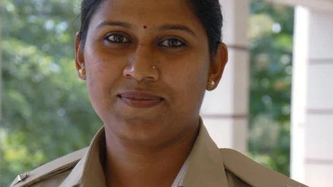 ಸ್ಟೇಟಸ್ ಅಪ್ ಡೇಟ್ ಮಾಡ್ತೀರೋರು ಅವರೇ ಆದರೂ; ಕಾಮೆಂಟ್ ಮಾಡುವುದು, ಬಿಡುವುದು ನಮ್ಮ ಕೈಯಲ್ಲೇ ಇದೆಯಲ್ಲಾ?