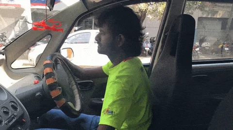 ‘ಕೈಗಳಿವೆ, ಬೆರಳುಗಳಿಲ್ಲ; ಕಾರ್ ಓಡಿಸ್ತೀನಿ, ಡಿಎಲ್ ಇಲ್ಲ’: ವಿಶೇಷ ಚೇತನರೊಬ್ಬರ ಕಥೆ